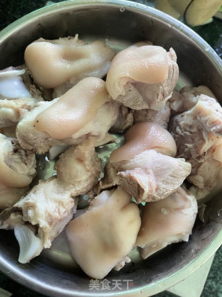 梅菜猪脚扣的做法步骤：3