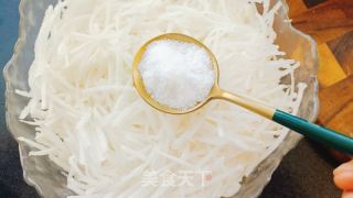 酱香萝卜丝——米粥的绝配的做法步骤：3