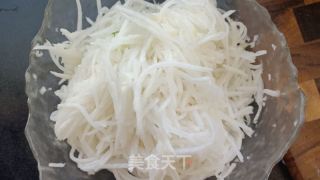 酱香萝卜丝——米粥的绝配的做法步骤：4