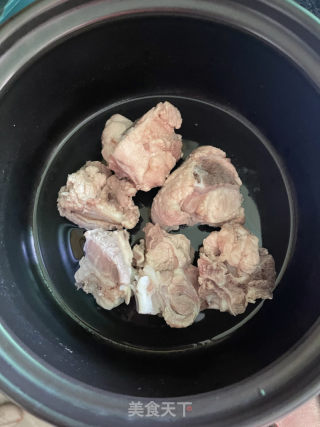 橄榄霍斛煲龙骨的做法步骤：5