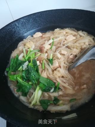 白菜炖粉条的做法步骤：10