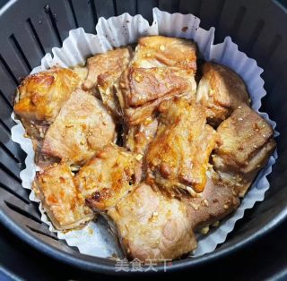 空气炸锅版蒜香排骨的做法步骤：8