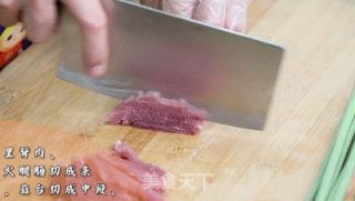 蒜苔肉丝的做法步骤：1