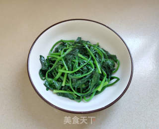 上汤菠菜的做法步骤：5