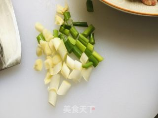 酸菜炒羊肉的做法步骤：3