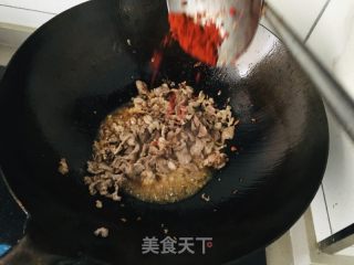 酸菜炒羊肉的做法步骤：7