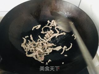 莴笋炒肉的做法步骤：3