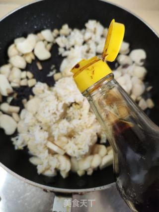 马蹄杏鲍菇炒饭的做法步骤：8