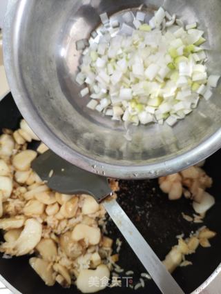 马蹄杏鲍菇炒饭的做法步骤：9