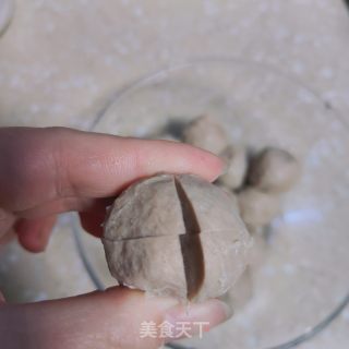 烤牛肉丸的做法步骤：2
