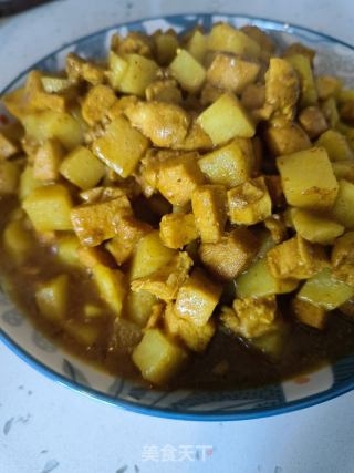 咖喱鸡肉炖土豆的做法
