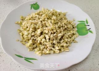 茄子肉沫捞面的做法步骤：1