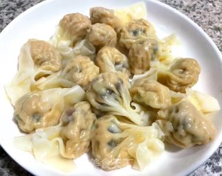 鲜肉皮蛋云吞的做法步骤：10