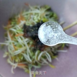 海参香覃拌绿豆芽的做法步骤：9