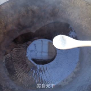 排骨油菜炒口蘑的做法步骤：4