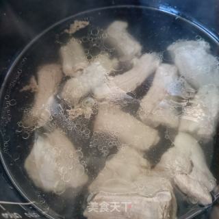 排骨肉汤小炖菜的做法步骤：2