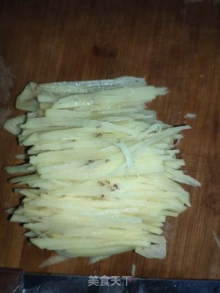 凉拌土豆丝的做法步骤：3