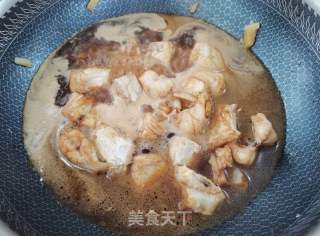 红烧剥皮鱼的做法步骤：8