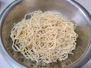 茄汁面的做法步骤：2