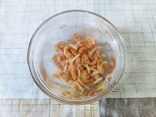 海米芥菜炒饭的做法步骤：2