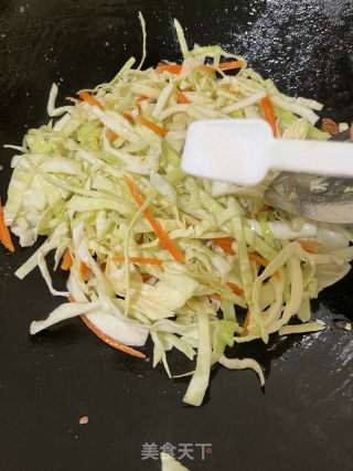 包菜炒鸡蛋的做法步骤：7