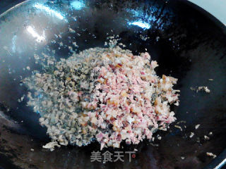 盐菜腊肉白玉米面包子的做法步骤：8