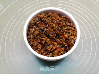 盐菜腊肉白玉米面包子的做法步骤：11