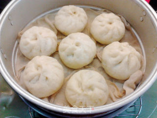 盐菜腊肉白玉米面包子的做法步骤：22