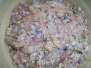 大肉白菜鸡腿菇饺子的做法步骤：4
