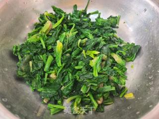 芝麻盐拌菠菜的做法步骤：3