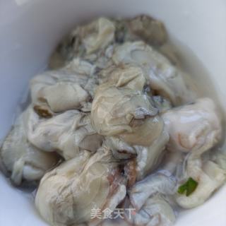 韭菜炒蛎肉的做法步骤：3