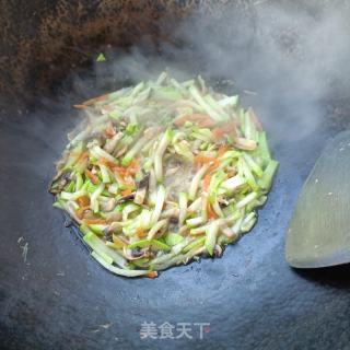 肉沫水炒茭瓜的做法步骤：10