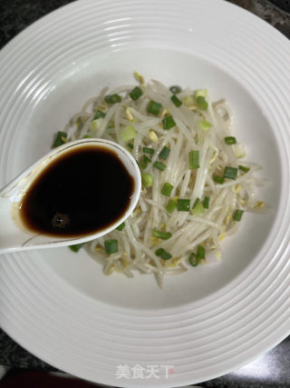 白灼豆芽的做法步骤：8