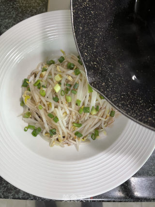 白灼豆芽的做法步骤：9