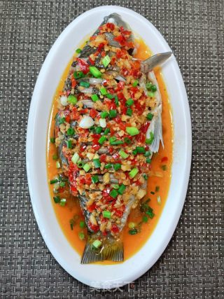 剁椒蒸鲫鱼的做法