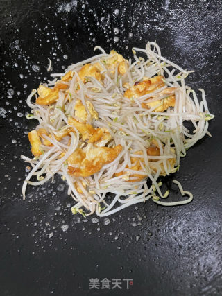 豆芽炒鸡蛋的做法步骤：10