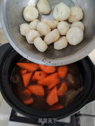 胡萝卜马蹄焖羊腿肉的做法步骤：6