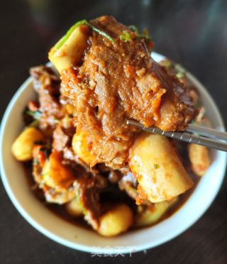 胡萝卜马蹄焖羊腿肉的做法步骤：10