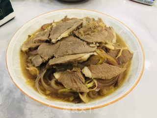 葱扒羊肉的做法