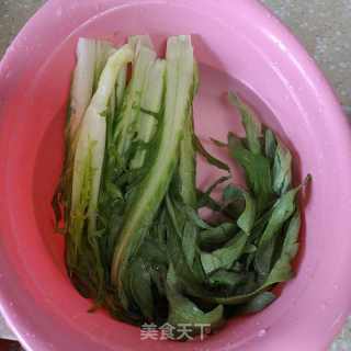 糟香苦麦菜的做法步骤：1