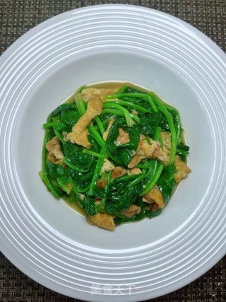 菠菜炒鸡蛋的做法步骤：11