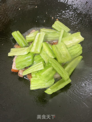 苦瓜煲腩肉的做法步骤：9
