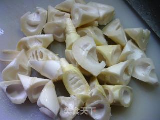 千张结烧雷笋的做法步骤：3