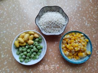 豌豆玉米粥的做法步骤：1