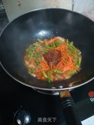 胡萝卜丝炒豆角的做法步骤：5
