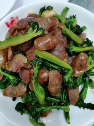 腊肠炒西兰花的做法步骤：11