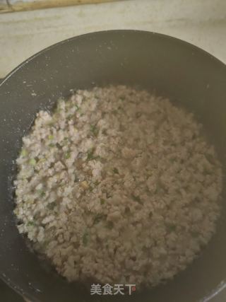 香菜杂酱的做法步骤：2