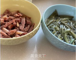 太湖莼菜羹之鸡丝咸肉的做法步骤：1