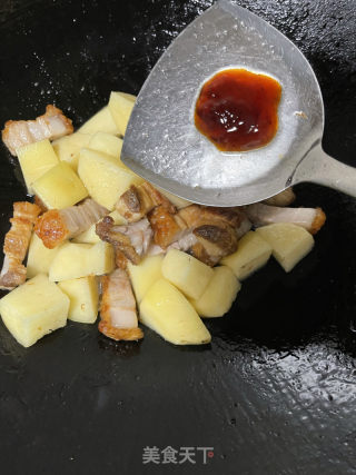 土豆焖腩肉的做法步骤：8