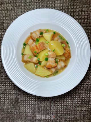 土豆焖腩肉的做法步骤：13